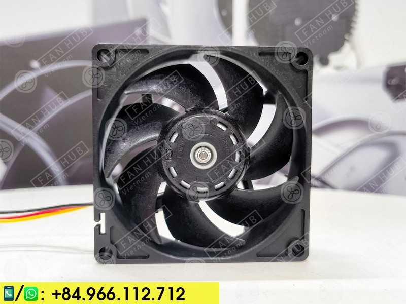 Sanyo Denki 9RA0824G4D001 - Inverter Fan, 24VDC, 80x80x25mm